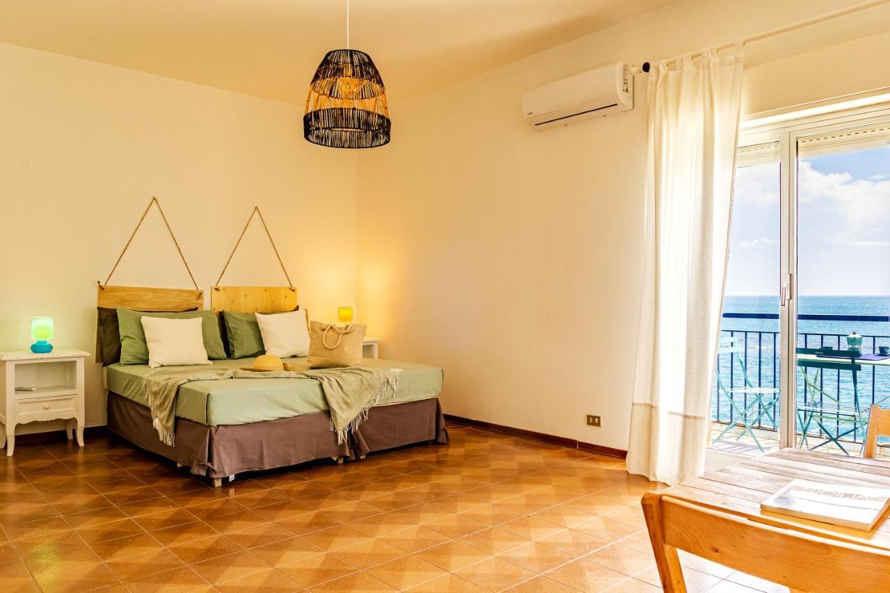 Mari Sea Home Giardini Naxos Exteriér fotografie