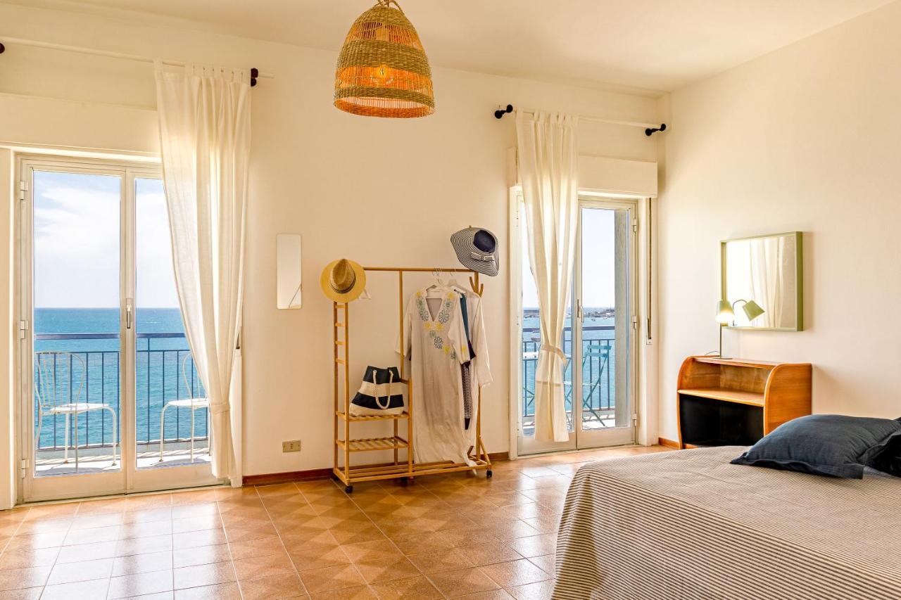 Mari Sea Home Giardini Naxos Exteriér fotografie