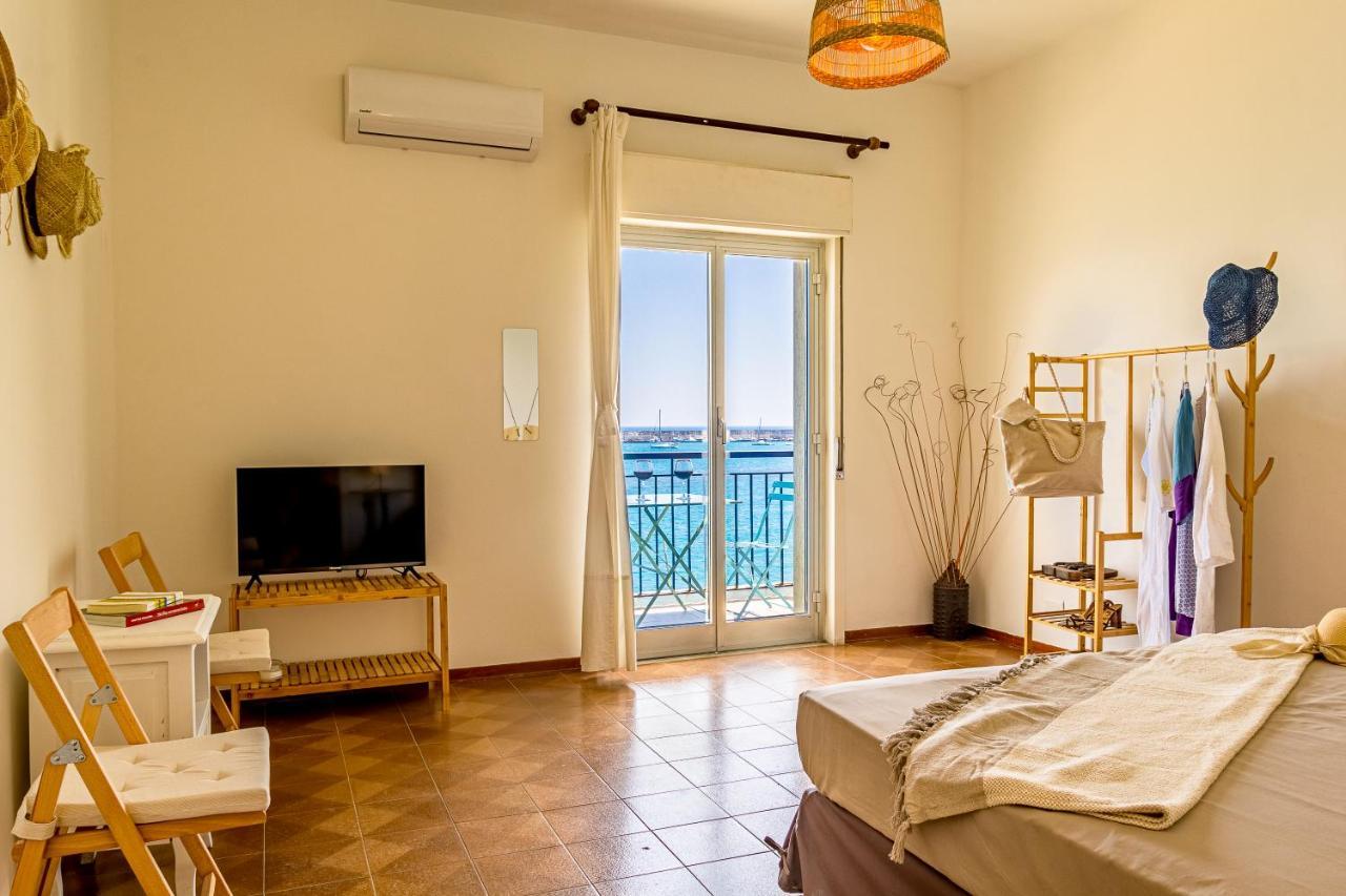 Mari Sea Home Giardini Naxos Exteriér fotografie