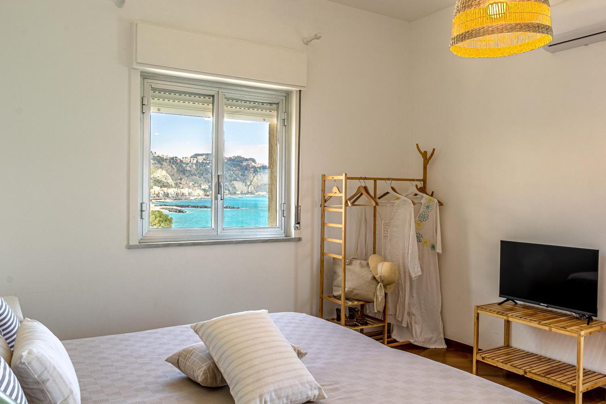 Mari Sea Home Giardini Naxos Exteriér fotografie